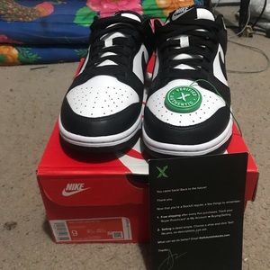 Nike panda dunks low size 9